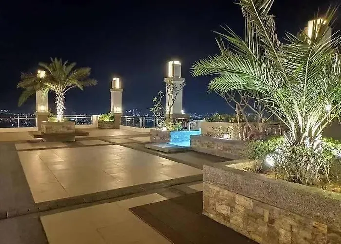 Seaview Staycation In Malate Manila