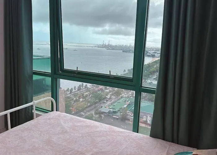 Seaview Staycation In Malate *