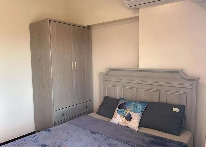 Seaview Staycation In Malate Apartment