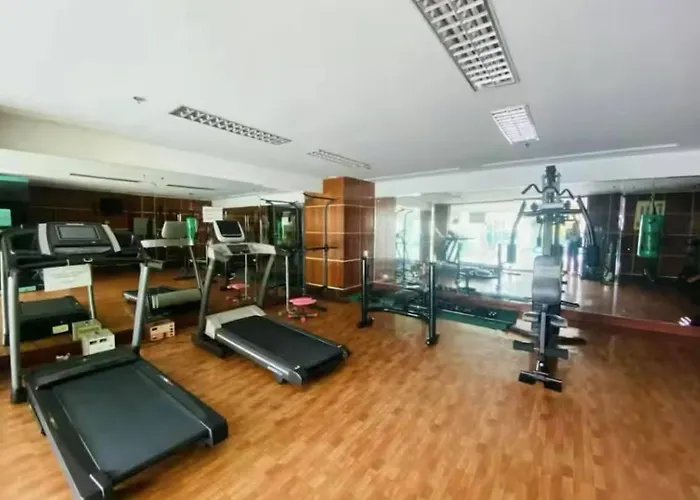 Seaview Staycation In Malate
